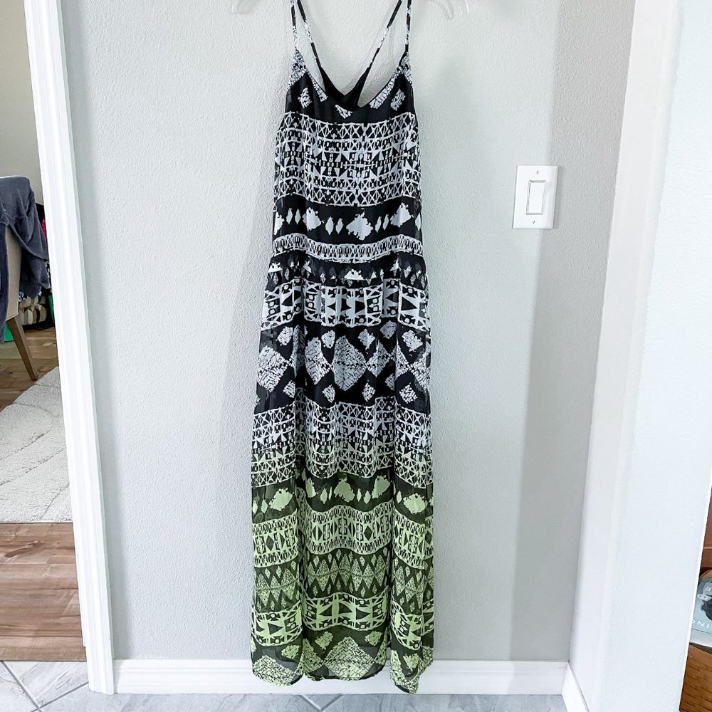 Target Mossimo Black, White, & Neon Green Ikat Maxi Beach Dress